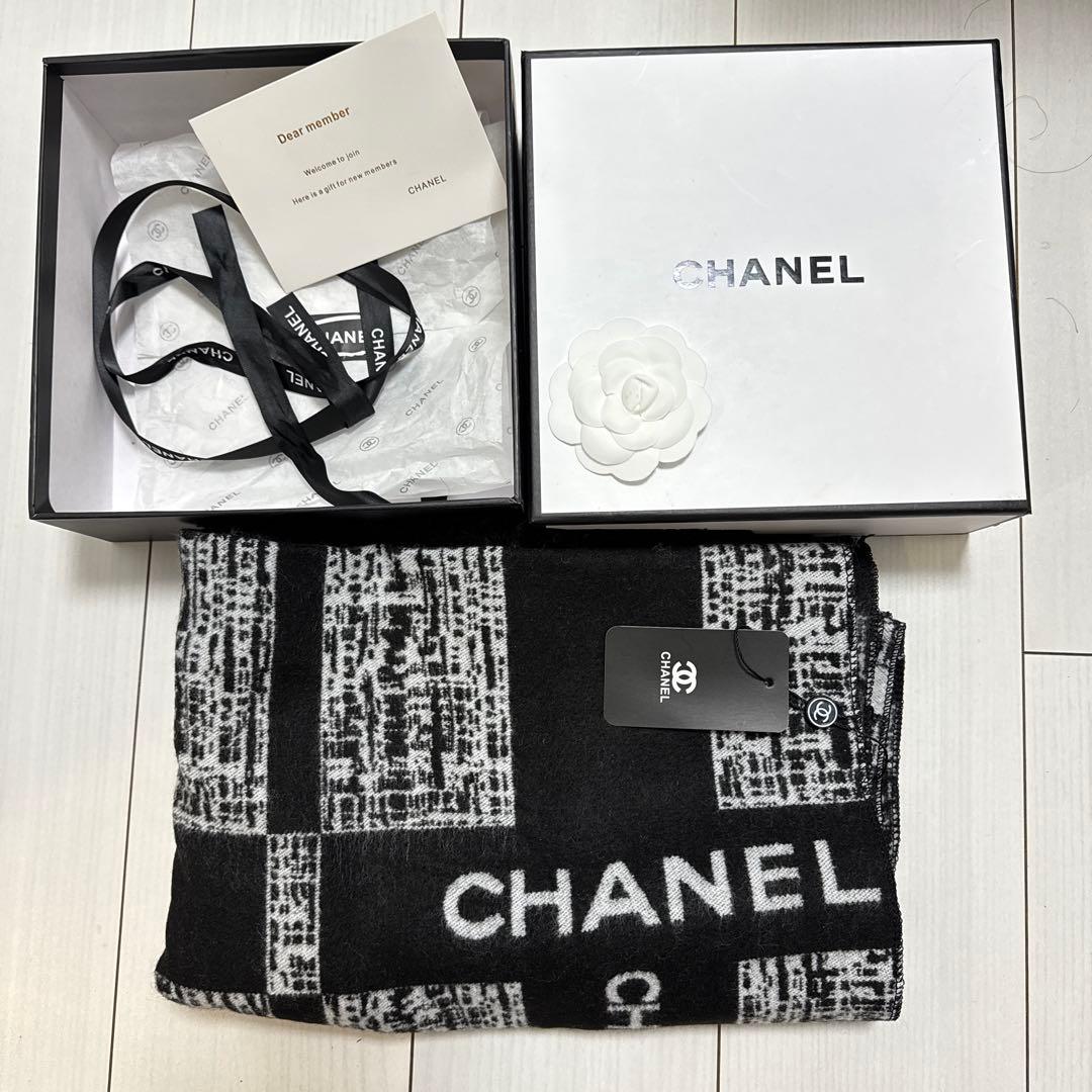 【希少・極美品】シャネル VIPノベルティ リバーシブル 大判スカーフ マフラー
