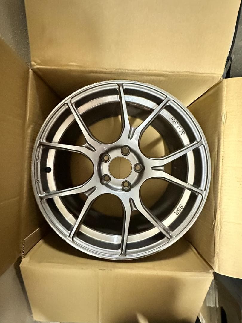 【SSR GTX02】中古ホイール18インチ 9.5J +45