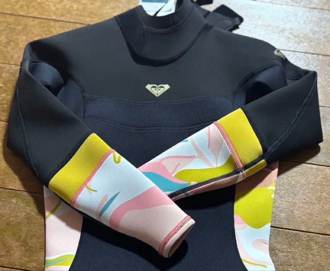 【新品 】ROXY ロキシー ウェット　フルスーツS 女性用　送料込み　最終値下