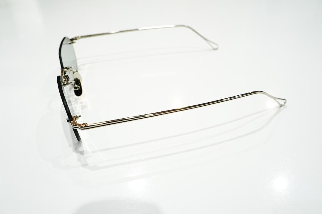 ほぼ新品■A.D.S.R vath 03 シルバー×ライトグレー