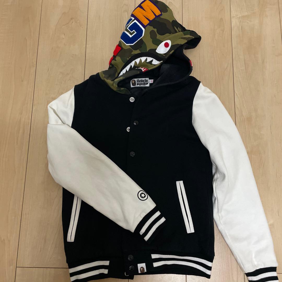 【最終値下げ】アベイシングエイプ シャーク　キルティング　スタジャン　レディース