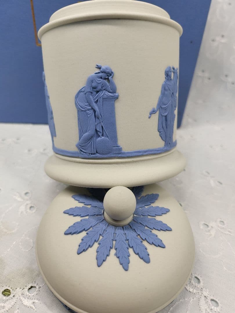 レア✨ウェッジウッド ジャスパー キャニスター ホワイト 茶葉 紅茶入れ ボトル