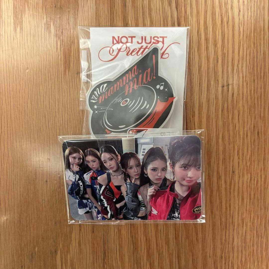 izna ショーケース　特典　トレカ　スマホグリップ