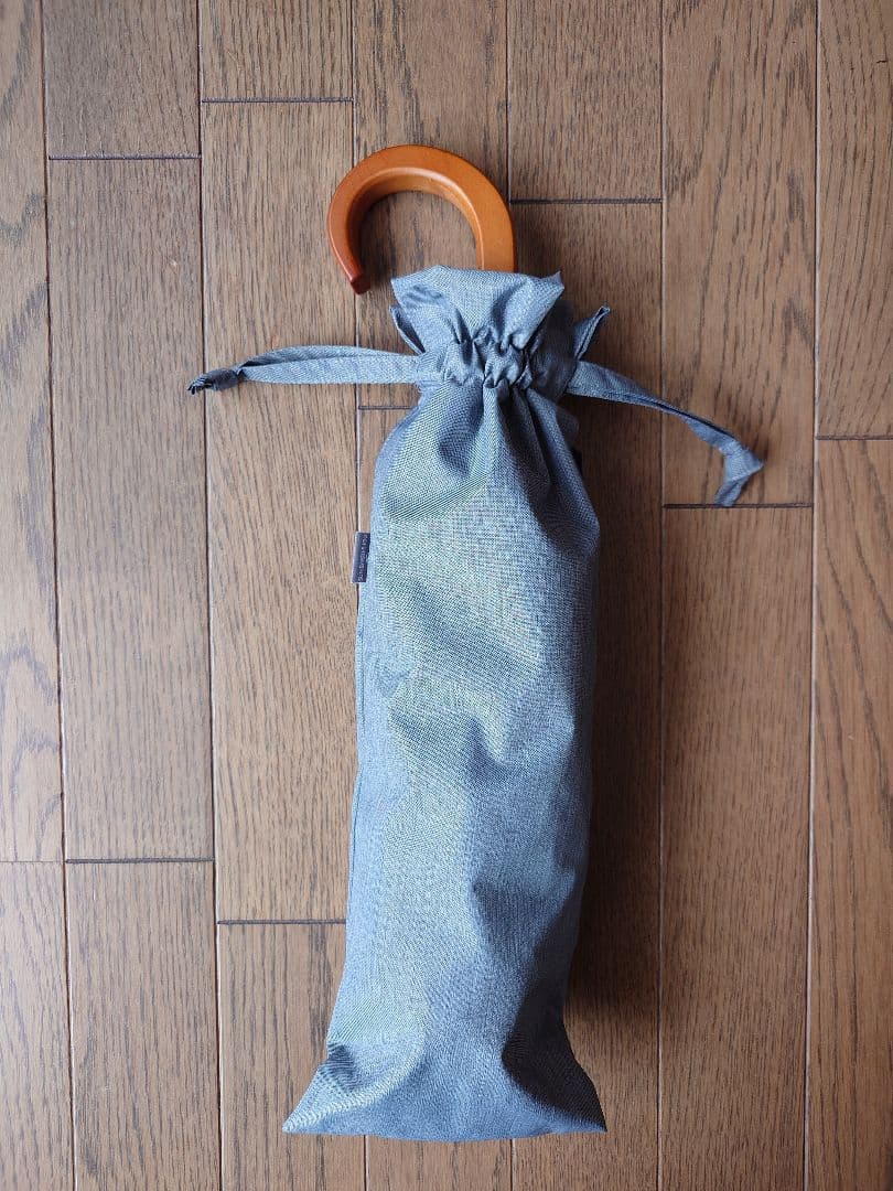 サンバリア100　折りたたみ日傘　２段折フリル　フロスト　グレー