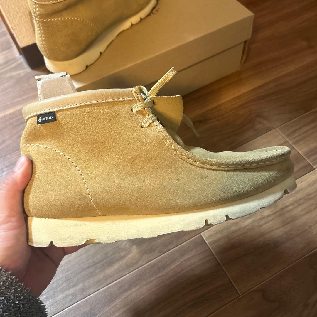 クラークス　ワラビーゴアテックス