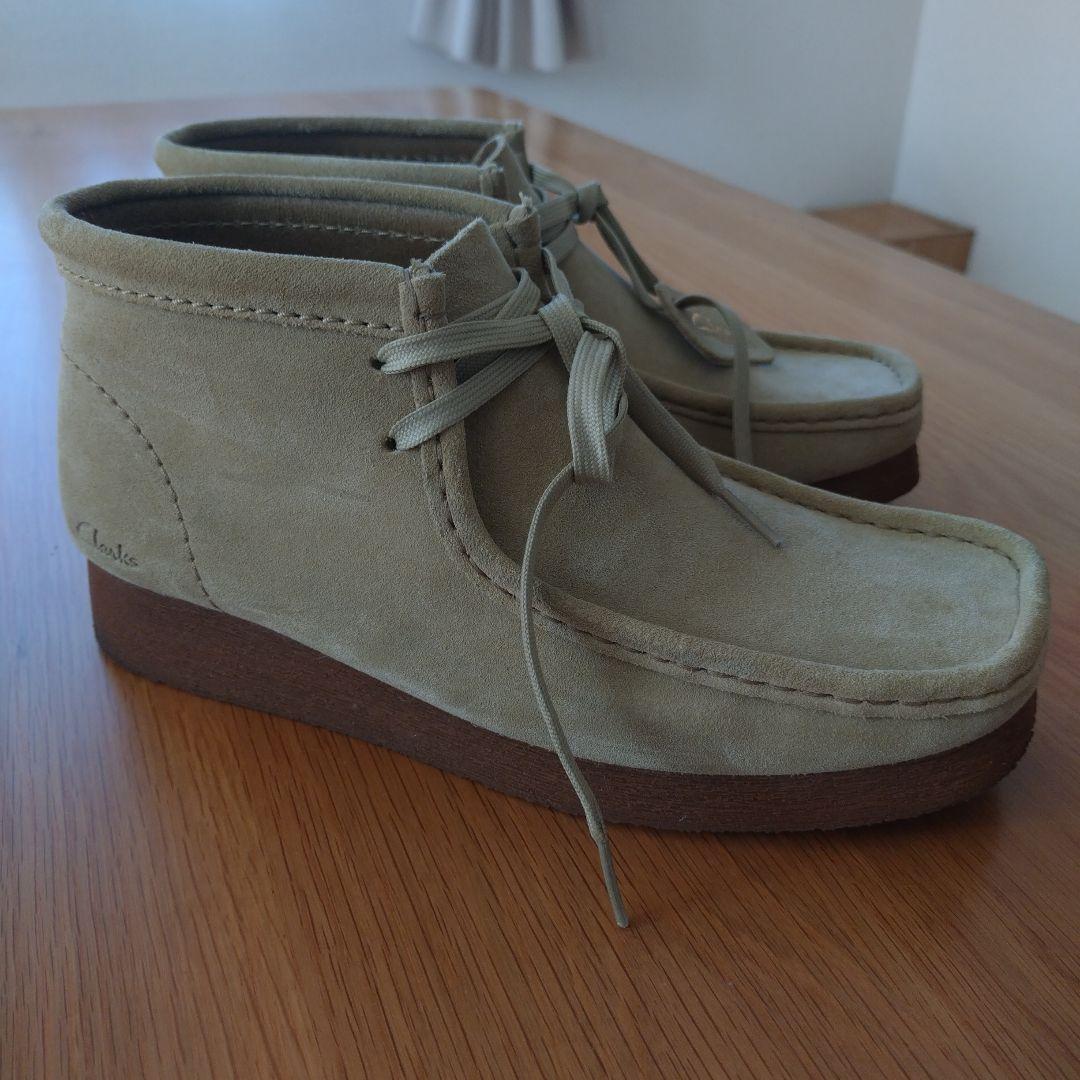 【さん】【美品】clarks クラークス ワラビーブーツ2