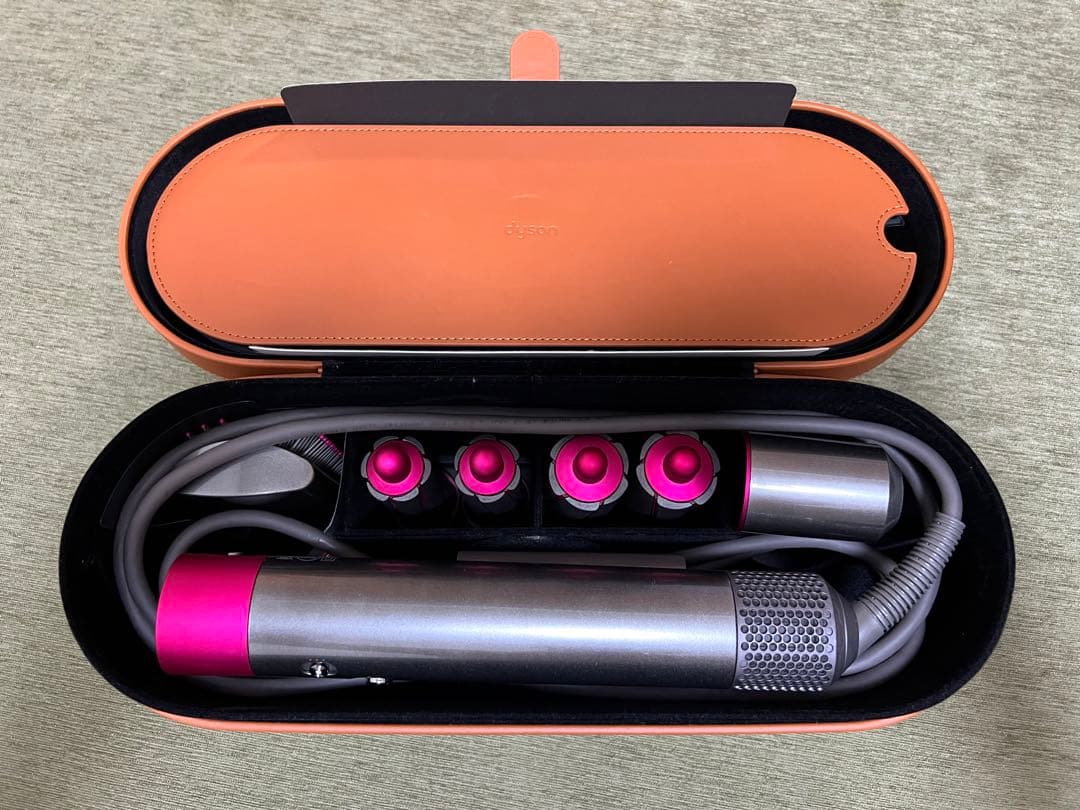 ヘアドライヤー dyson airwrap volume+shape