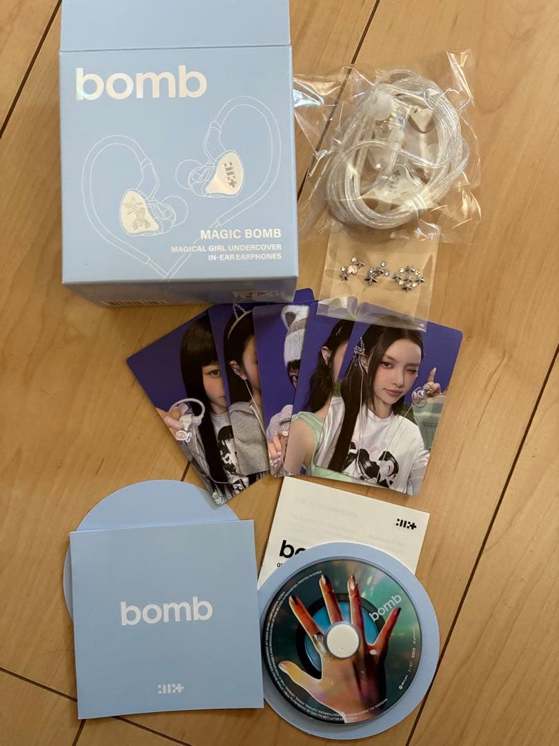 ILLIT illit アイリット bomb イヤホン