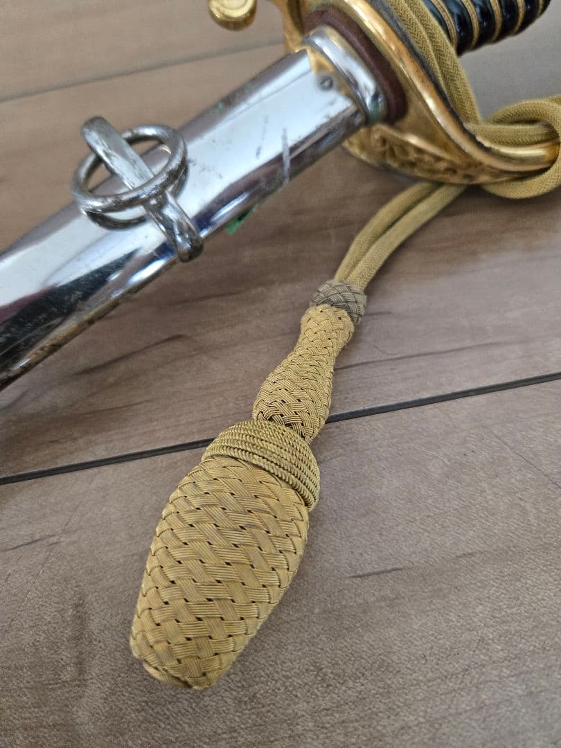 日本陸軍　実物　美品　将校サーベル/模造刀身入り　刀緒付き