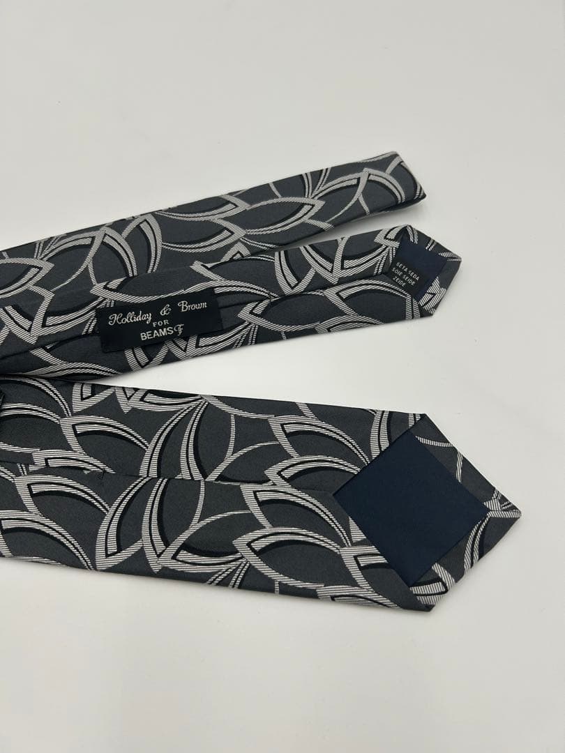 新品未使用　Holiday & Brown ネクタイ　ホリデー&ブラウン