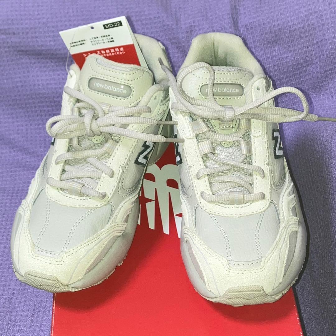 新品未使用　ニューバランススニーカー　WX452SR　23cm
