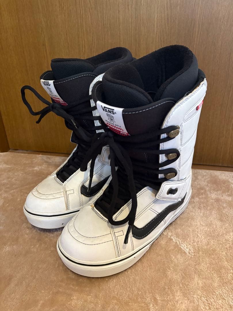 VANS バンズ　スノーボードブーツ 25cm ホワイト/ブラック