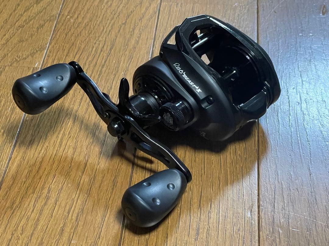 Abu Garcia REVO BEAST X ベイトリール