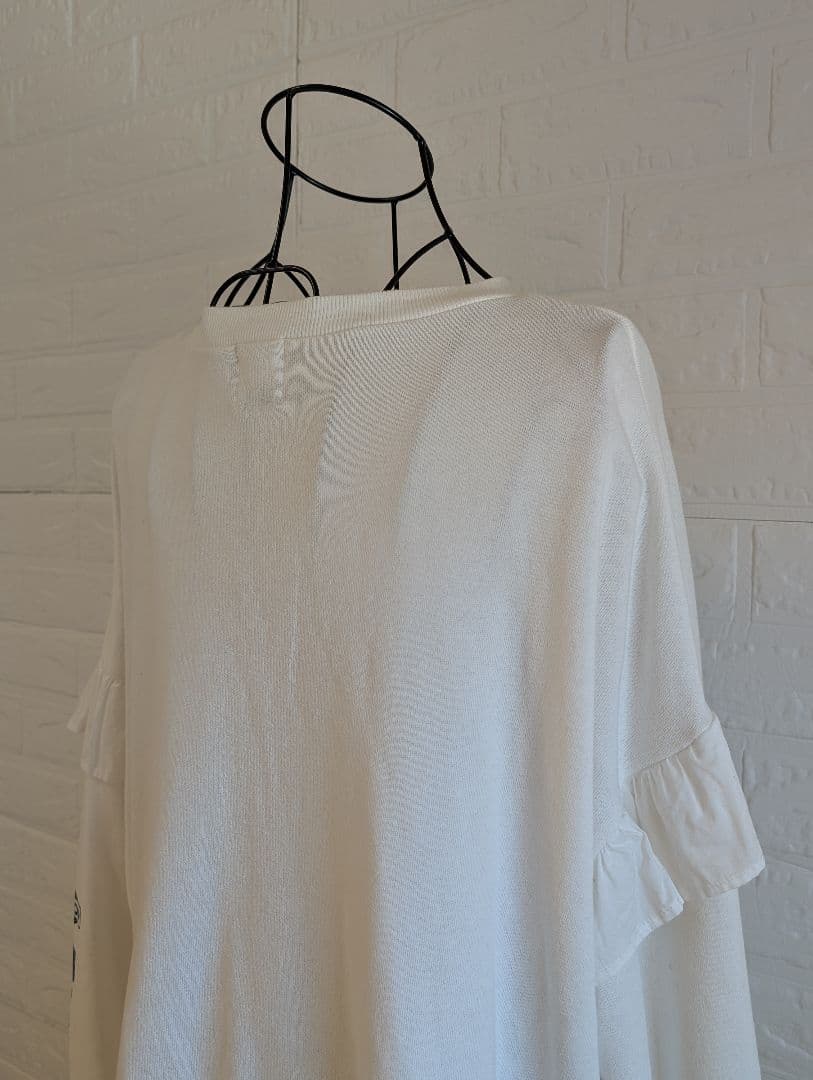 ローズバッド 完売品 スポーツロゴフリルドッキングチュニック スウェット 白