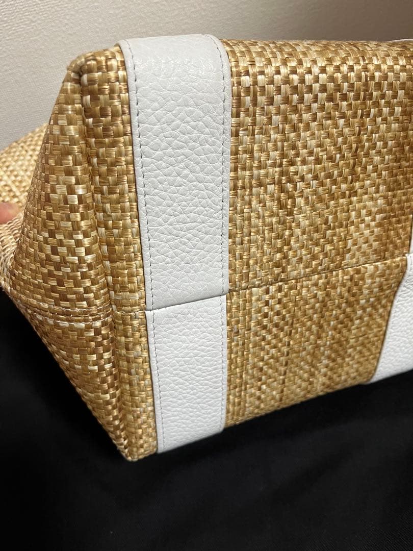 ルネ　Rene Bag\"Souffle\" フラワーモチーフカゴバッグ