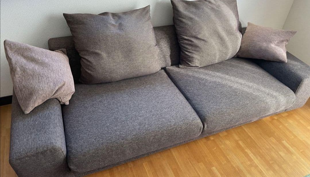 ダ*ト様 NOYES Decibel Light　3人掛け　両ひじソファ