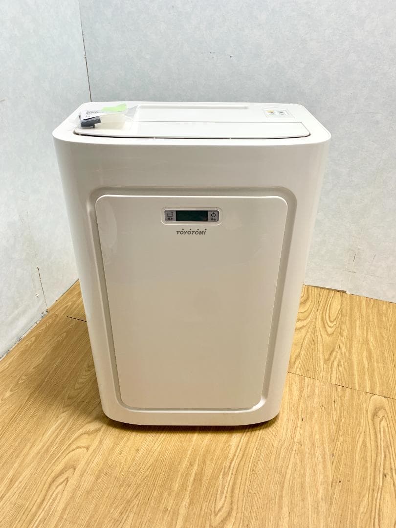K★★040 トヨトミ スポット冷暖エアコン TAD-2218W