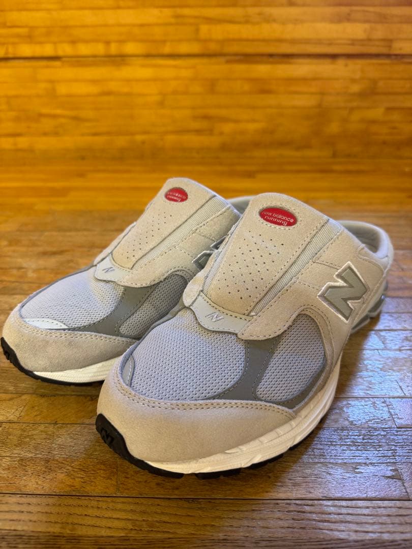 靴 New Balance 2002R Mule \