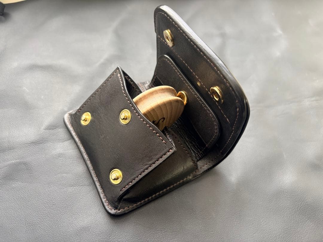 カーサ　CASA フルグレインブライドルレザー　ブラック　ワイルドスワンズ