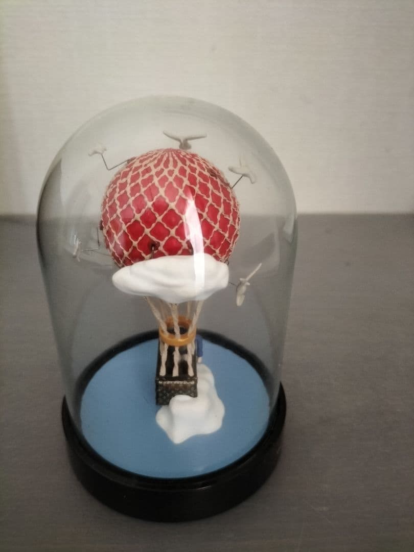 ルイビトン　赤い気球の置物　送料込