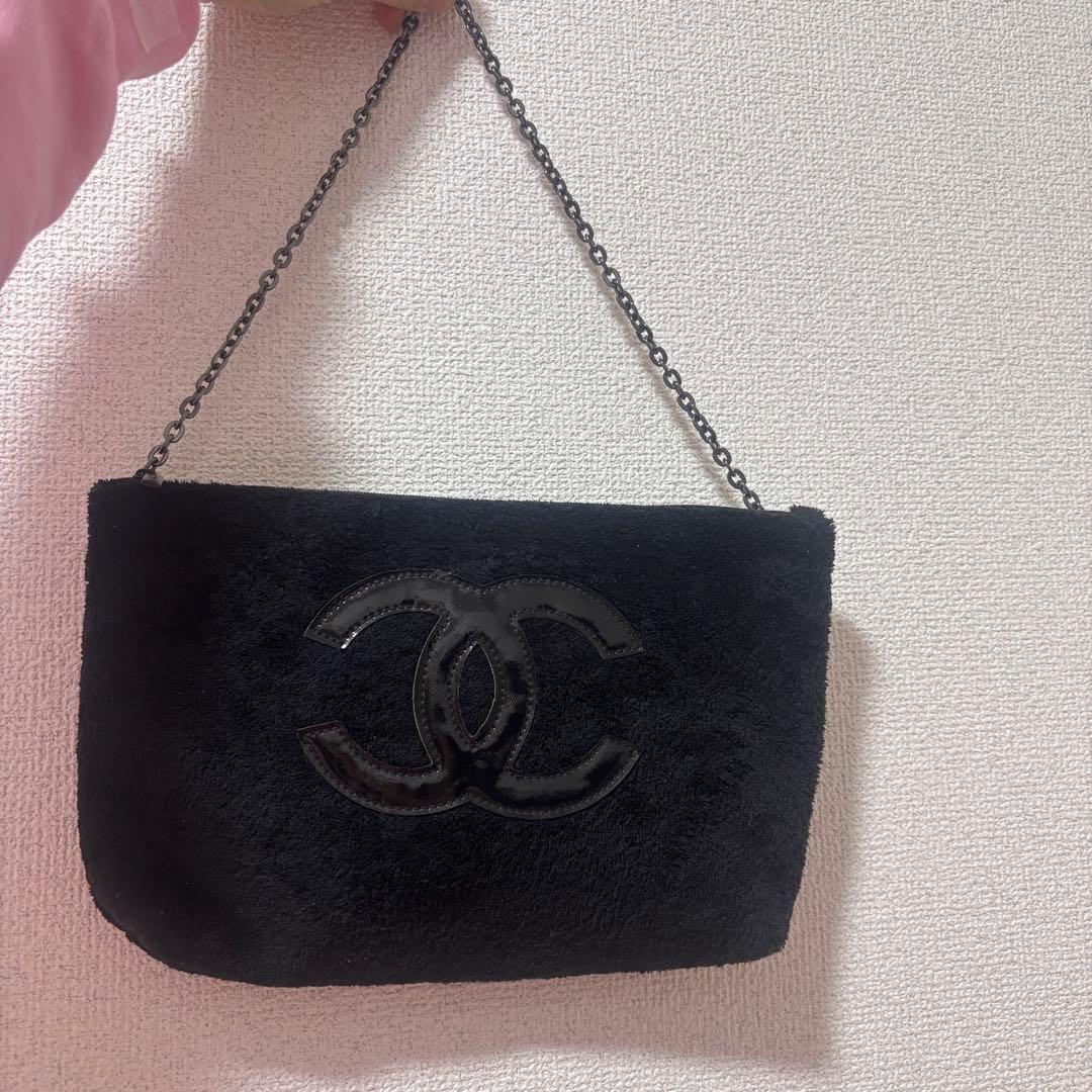 CHANEL 斜めがけノベルティー