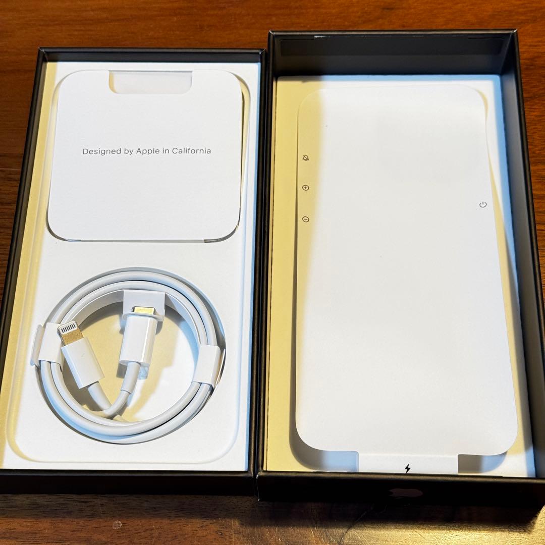 iPhone 13 Pro シルバー 256GB バッテリー容量85%