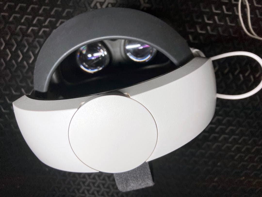 ５日１２時まで値下げ　Quest2 128GB エリートストラップ付き