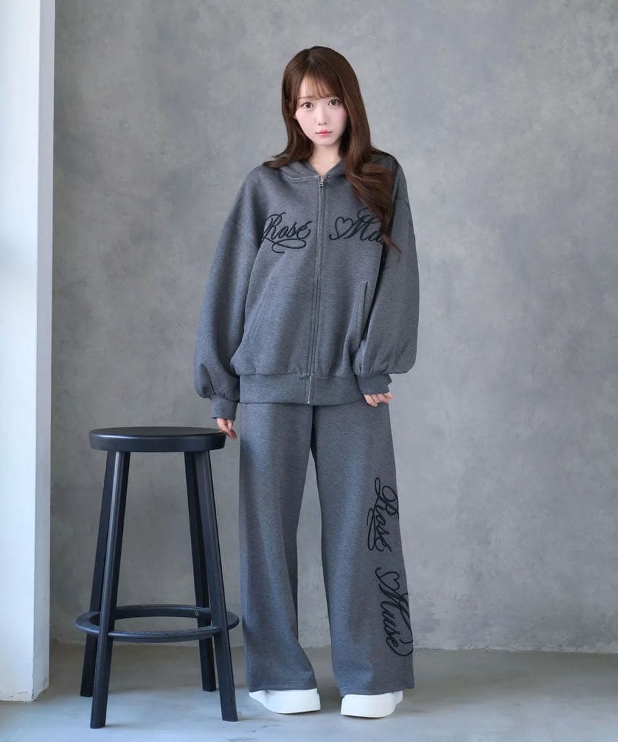 Rosé Muse ロゼミューズ　logo 3d embroidey pants