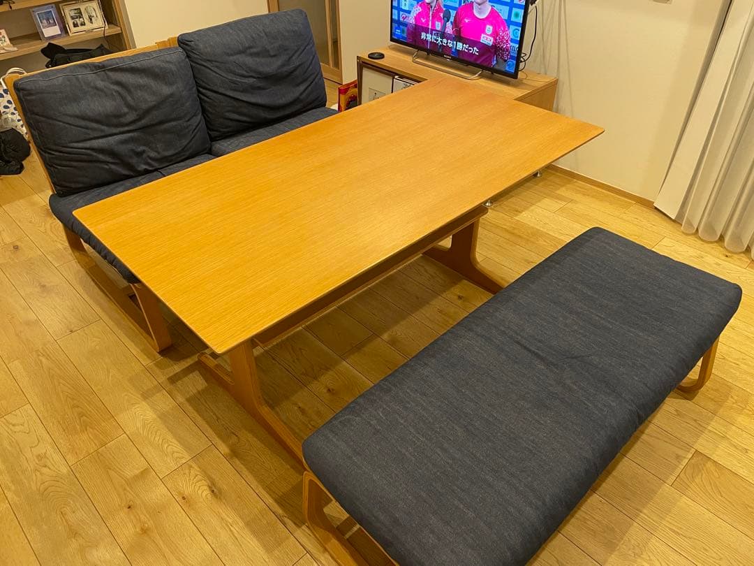 無印良品　リビングでもダイニングでも使えるダイニングセット