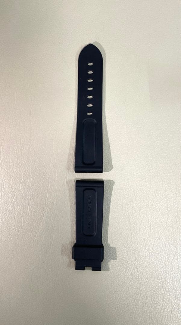 パネライ　純正ベルト　ラバーベルト