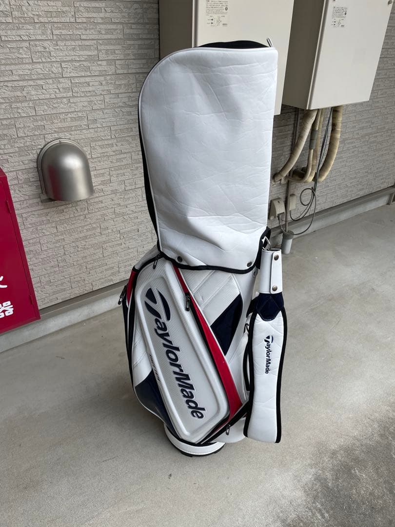 TaylorMade キャディバッグ ホワイト/レッド/ネイビー使用期間10ヶ月