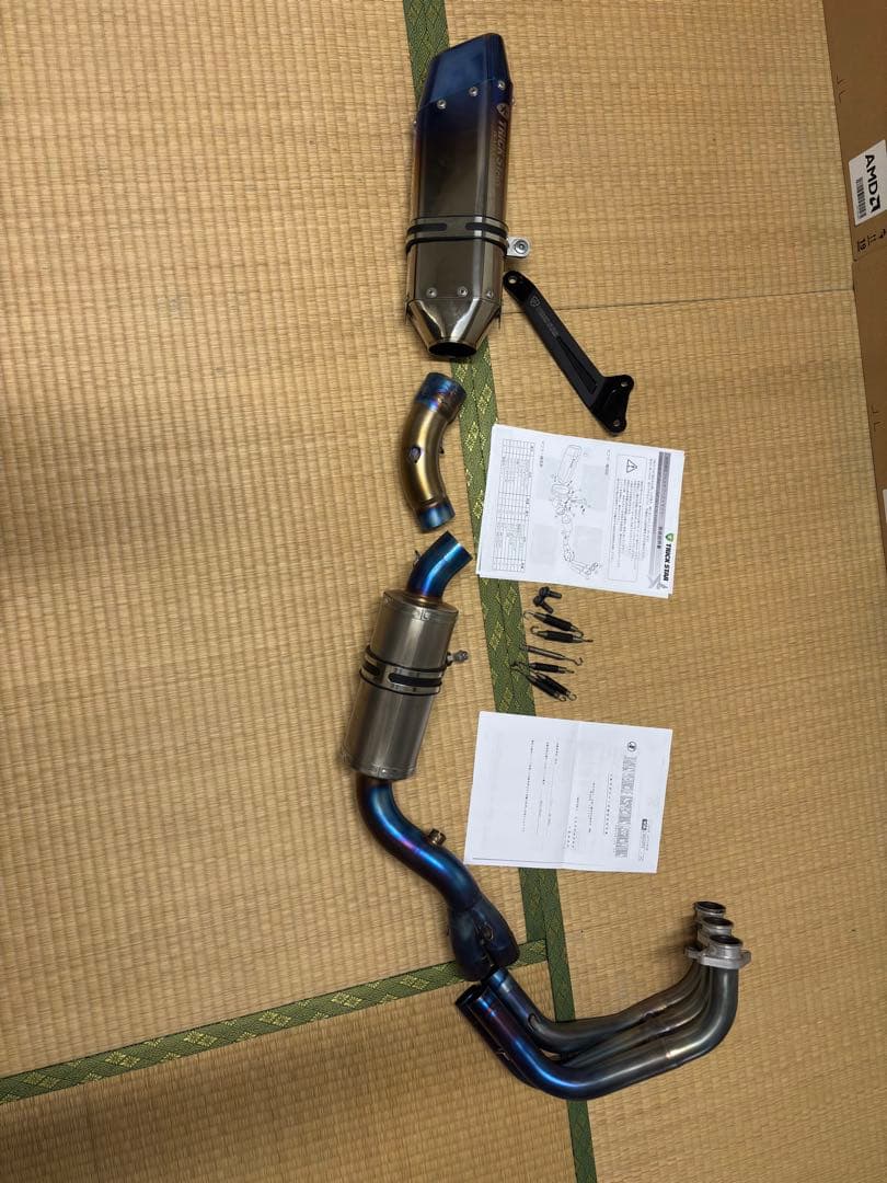 c101　ヤマハ　mt09 トリックスター　マフラー