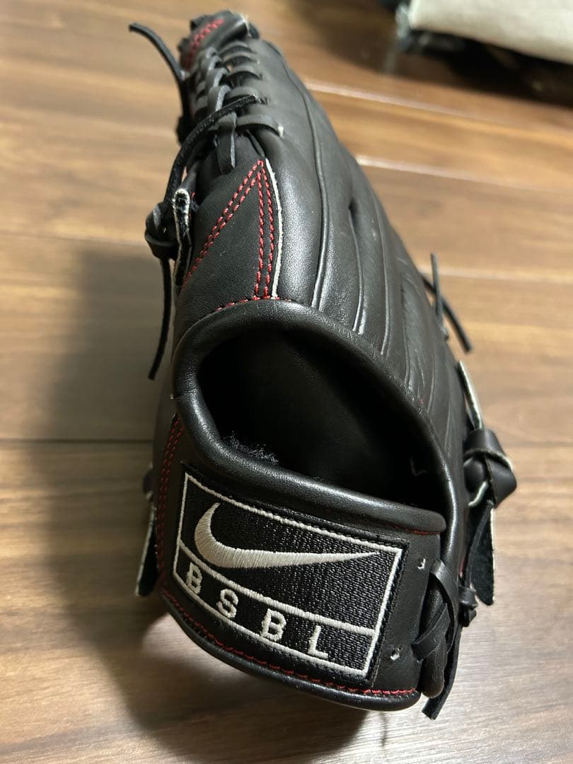 ナイキNike BSBL 軟式グローブ 黒/赤　左利き　左投げ用