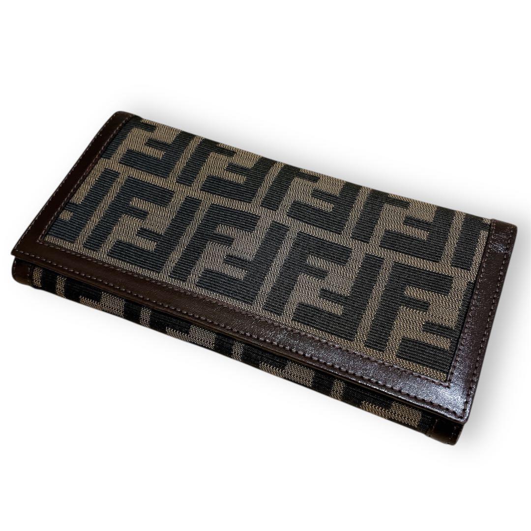 【美品】FENDI 長財布 ズッカ キャンバス ロゴ FF レザー ブラウン