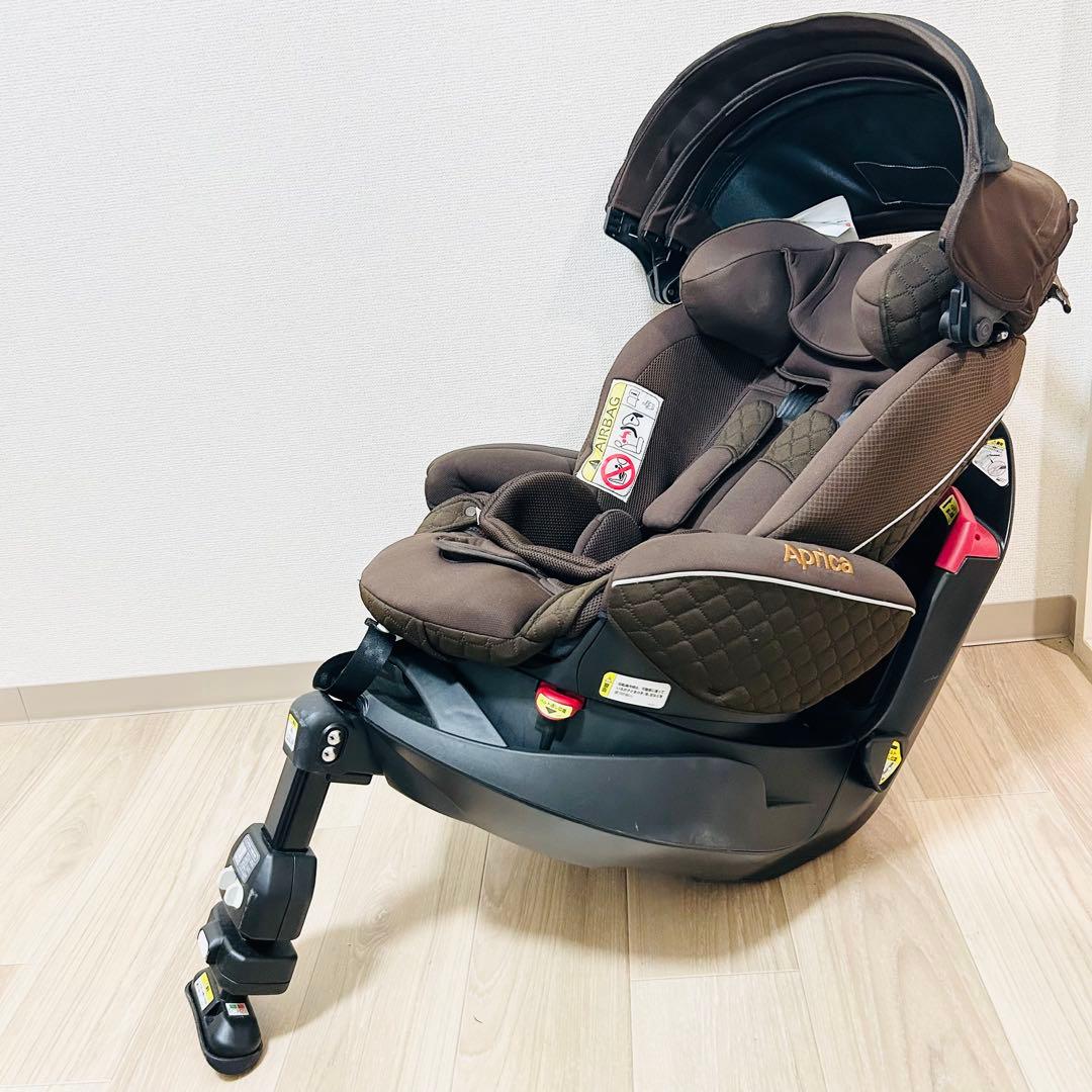 極美品 アップリカ フラディア グロウ シートベルト固定式 チャイルドシート