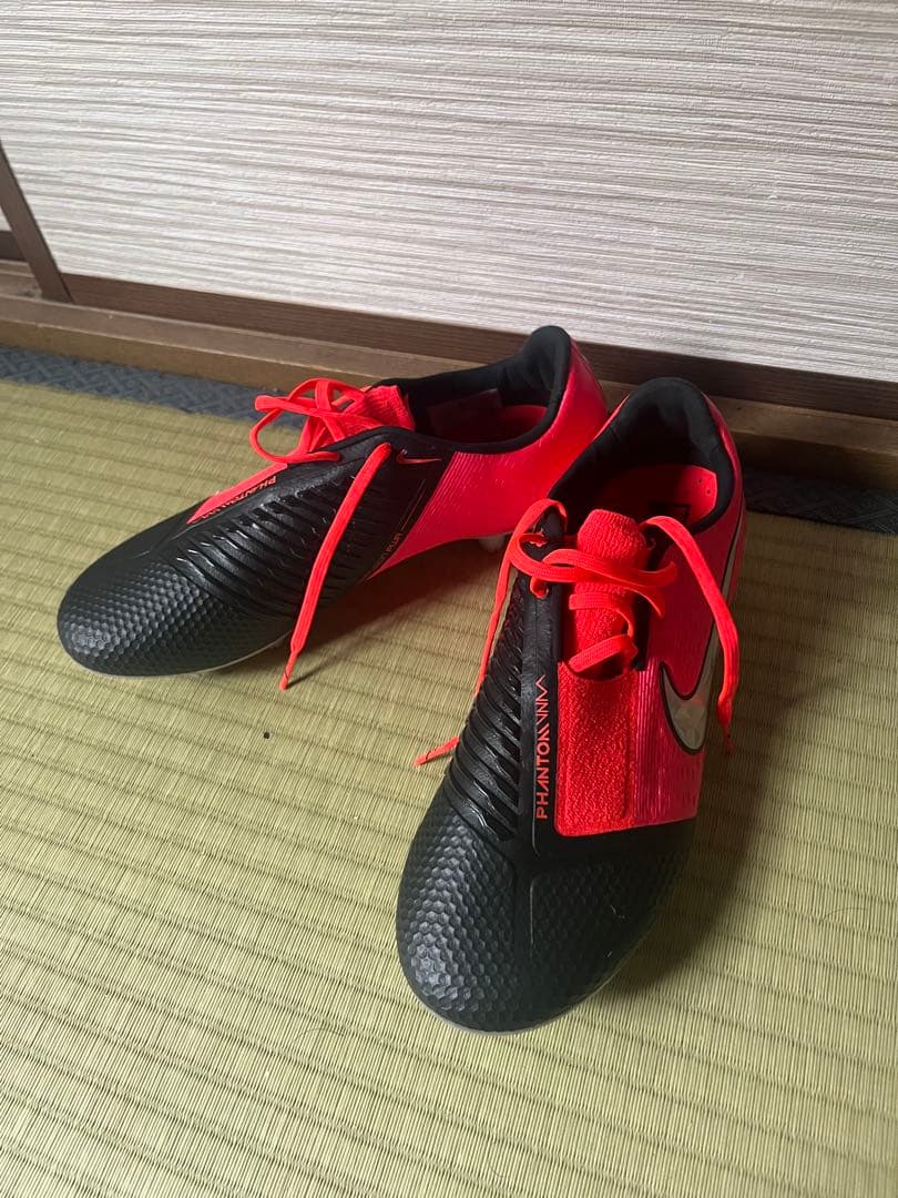 Nike サッカー　ファントム25.0
