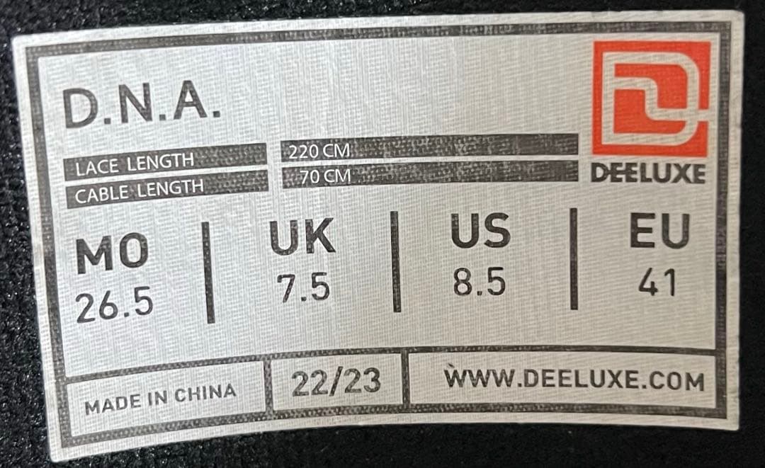 【即日発送】DEELUXE スノボ　D.N.A. 26.5cm 22-23モデル