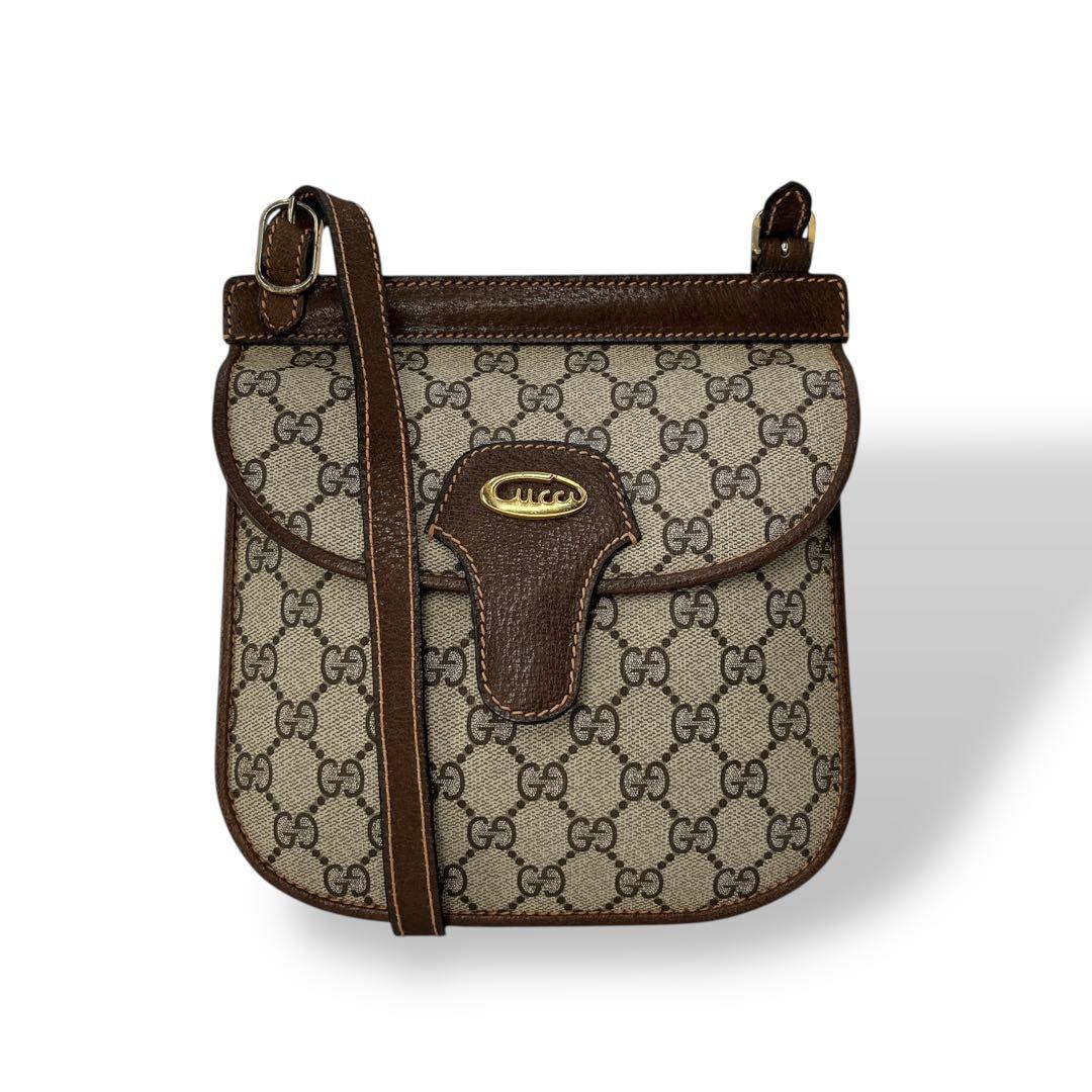 オールドグッチ　ショルダーバッグ　ポシェット　GGスプリーム　ロゴ金具　ベージュ