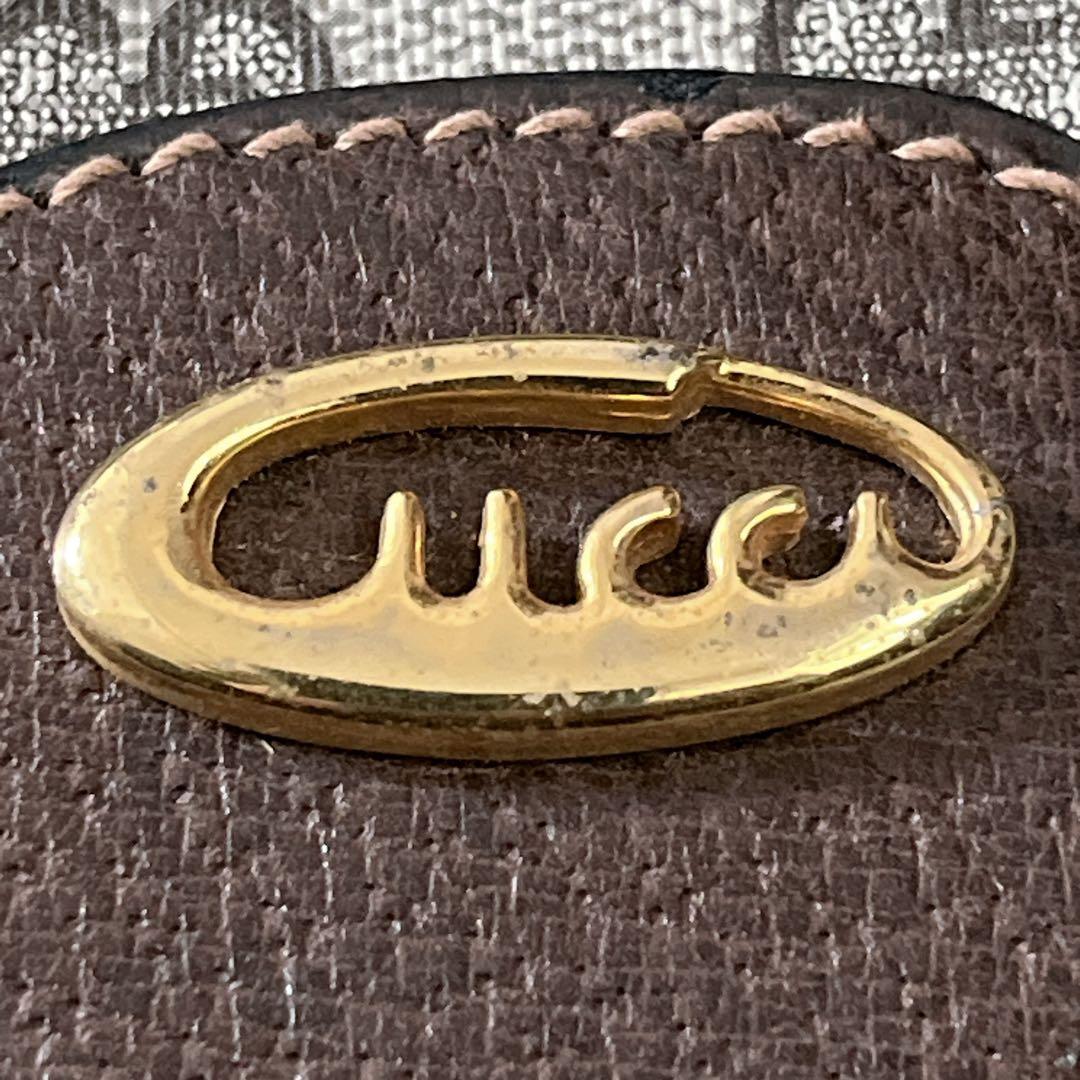 オールドグッチ　ショルダーバッグ　ポシェット　GGスプリーム　ロゴ金具　ベージュ