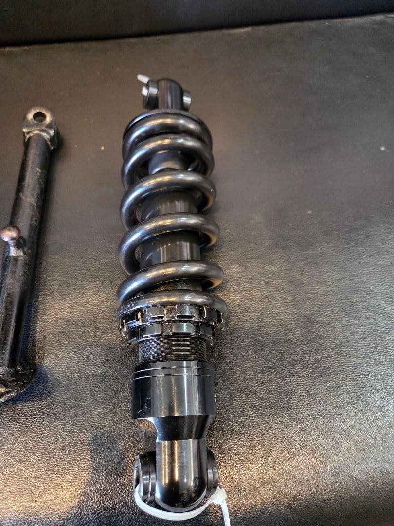 TW200 225 ローダウンサスペンション　Goods製