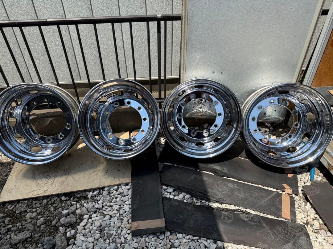 大型トラックメッキホイール リア用