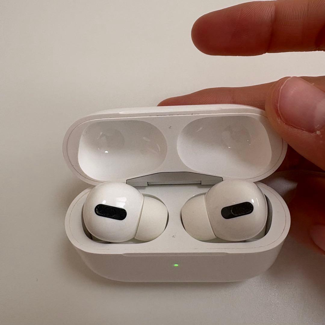 AirPodsPro 第1世代 本体 ホワイト 充電ケース付き
