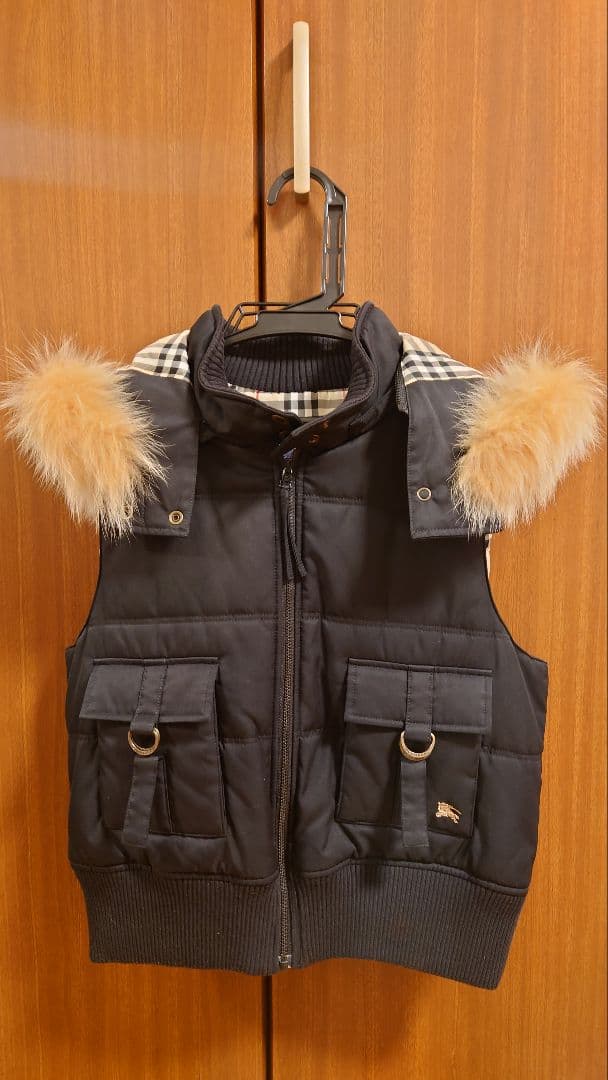 バーバリー【Burberry】ベスト　アウター　子ども　大人もＯＫ