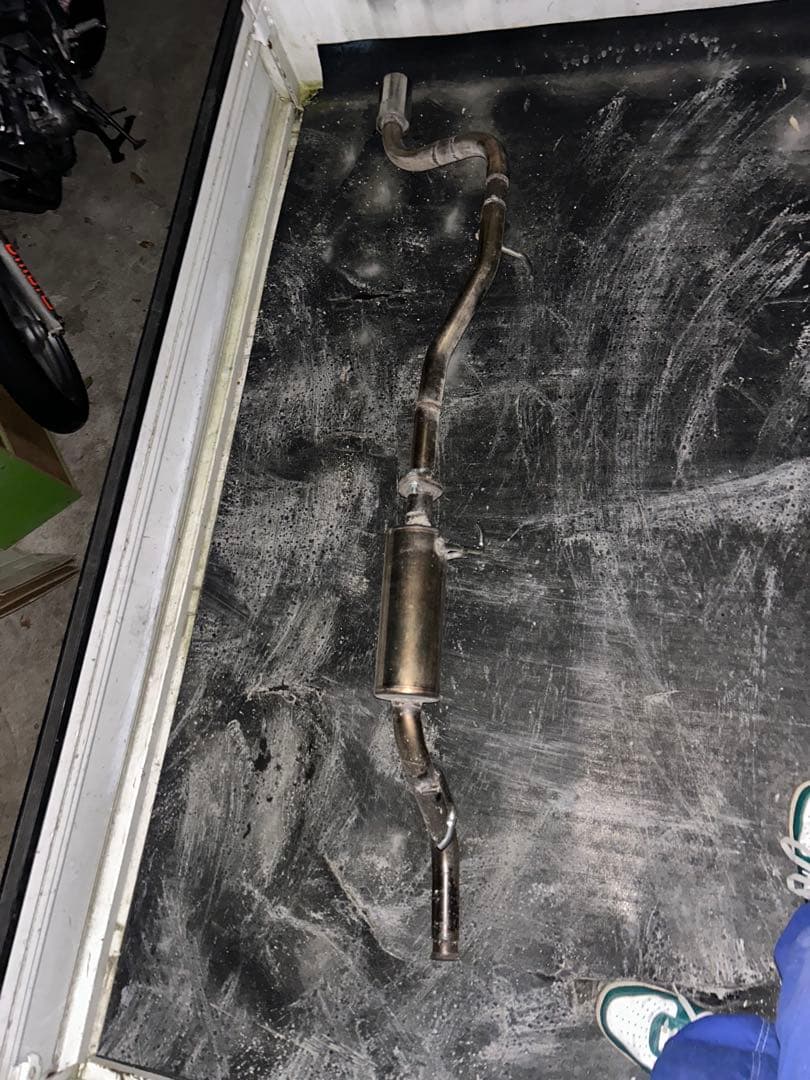 成人式に向けて気合を入れましょう！ スズキ　エブリィ DA64V マフラー