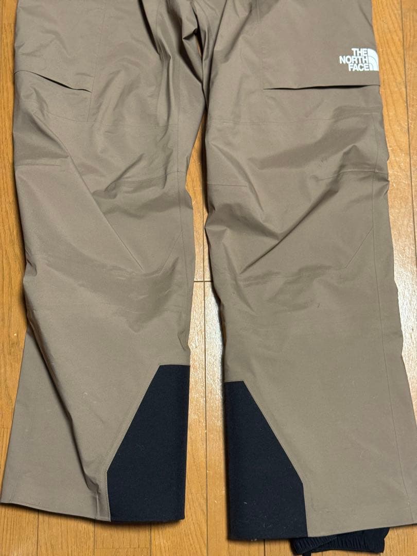 ノースフェイスGORE-TEX Powder Guide Light ビブパンツ