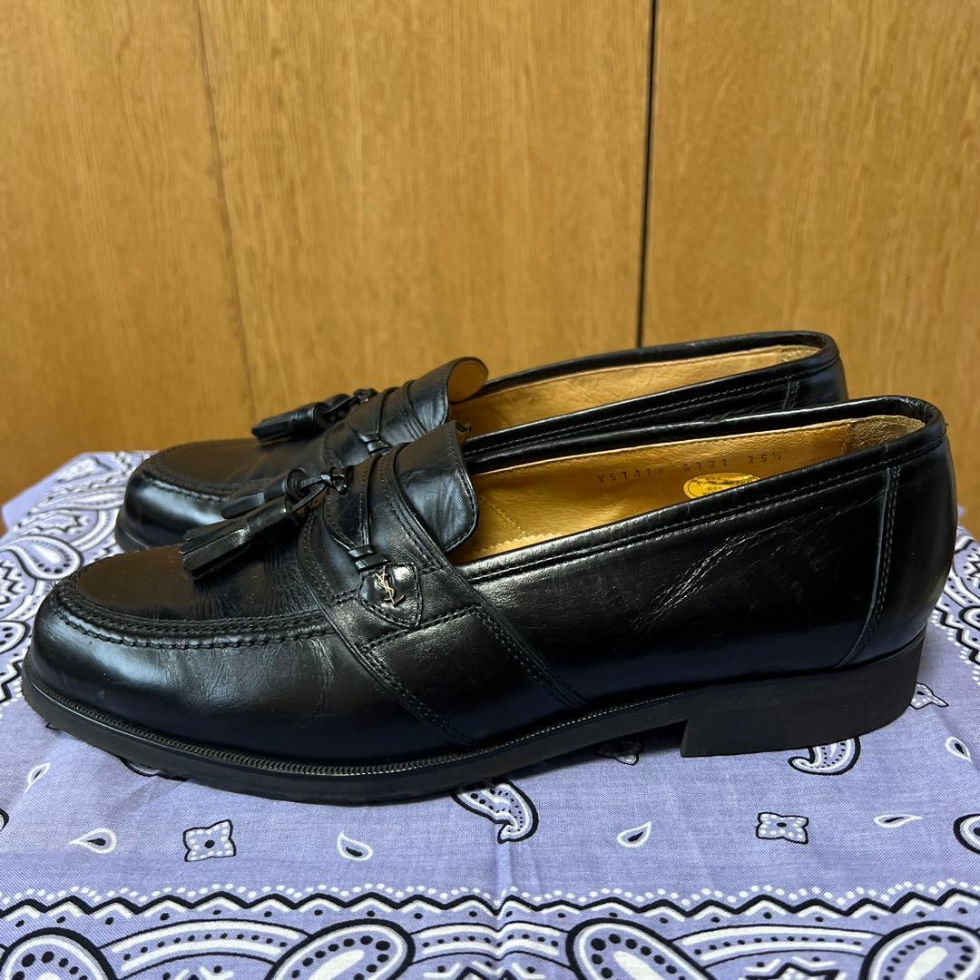 ブラックレザー タッセルローファー