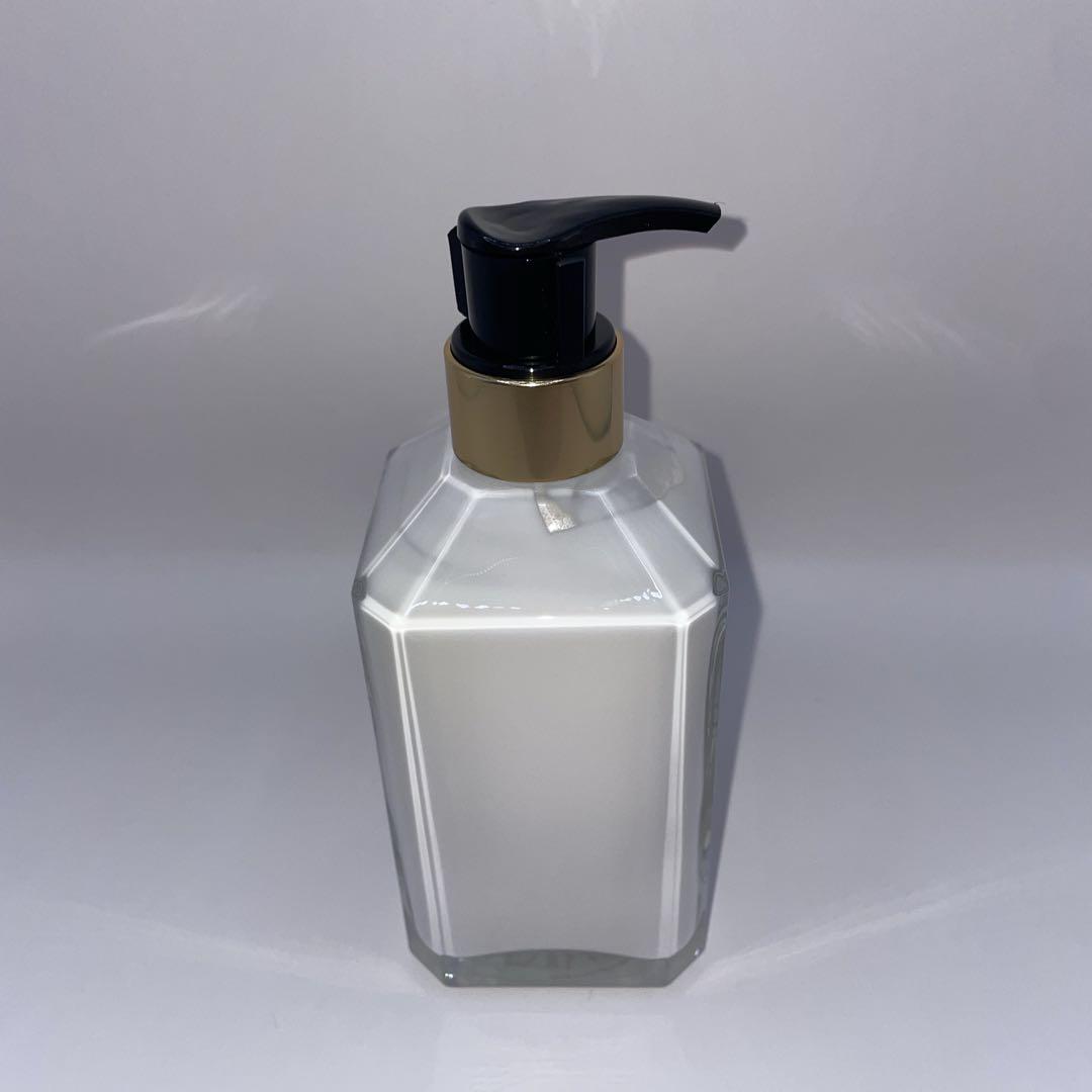 新品 GUERLAIN MUSC OUTREBLANC ハンド&ボディローション