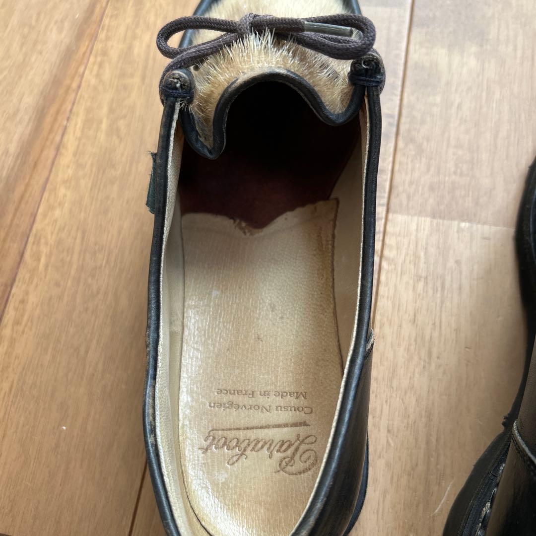 モカシン・デッキシューズ 黒と毛皮のコンビネーション　サイズ42