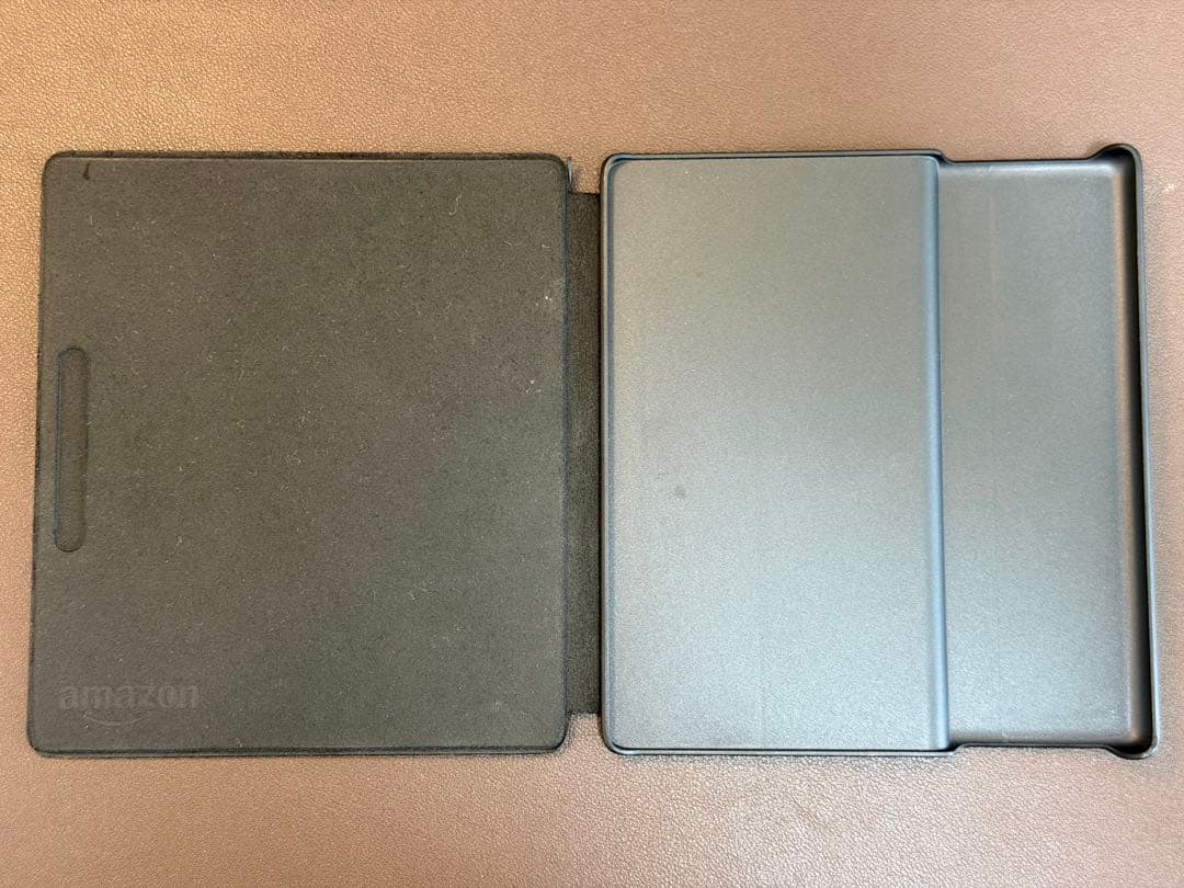 Kindle Oasis 第10世代 8GB 広告なし　カバー付