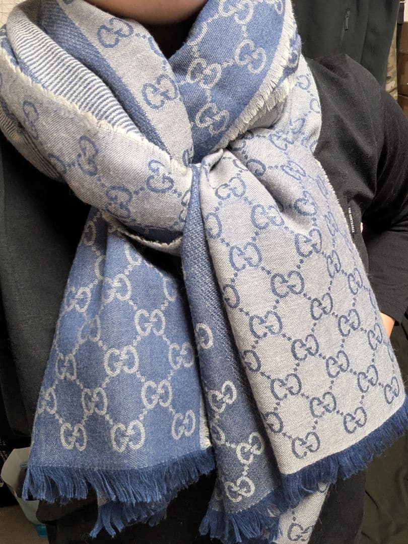 美品 Gucci GGロゴストール